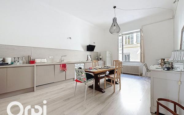 Appartement à vendre    4 pièces • 105,83 m2 Vence