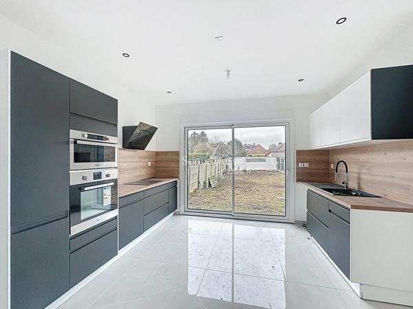 MAISON NEUVE 4 CHAMBRES SOUS SOL