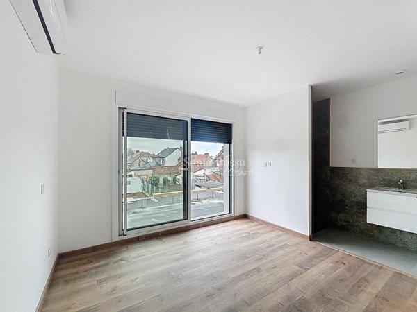 MAISON NEUVE 4 CHAMBRES SOUS SOL