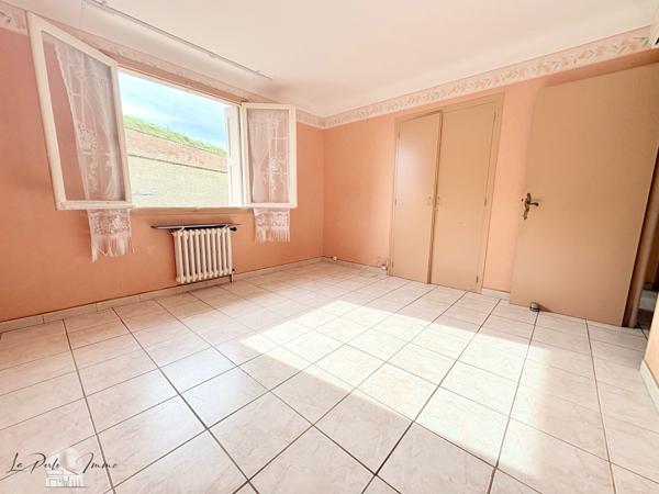 Perpignan (66000) Grand T3 75 m2 au dernier étage avec garage