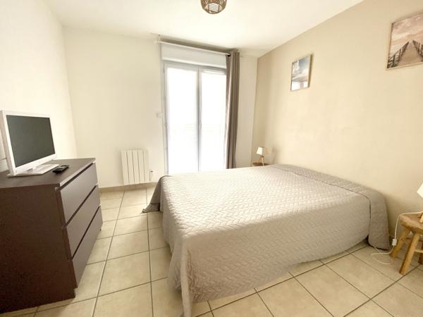 Port Guillaume : Coquet appartement 2 Pièces en duplex avec terrasse et jardinet