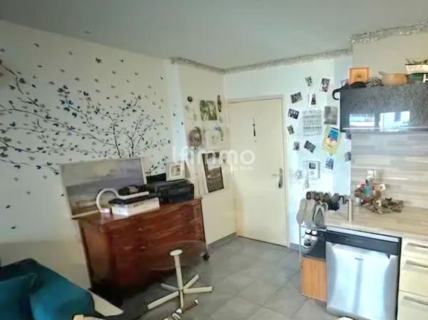 T2 43M2 + 10M2 Terrasse rue Marguerite Desnuelle 13010