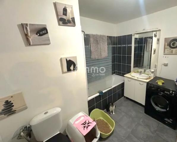 T2 43M2 + 10M2 Terrasse rue Marguerite Desnuelle 13010