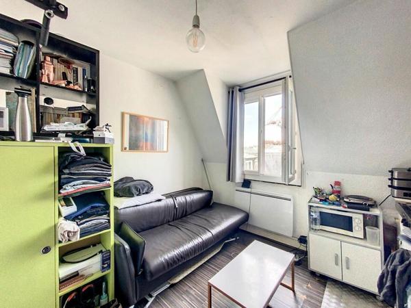 Appartement à vendre    1 pièce •    Paris 17