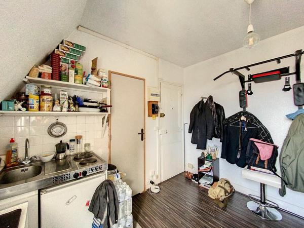 Appartement à vendre    1 pièce •    Paris 17