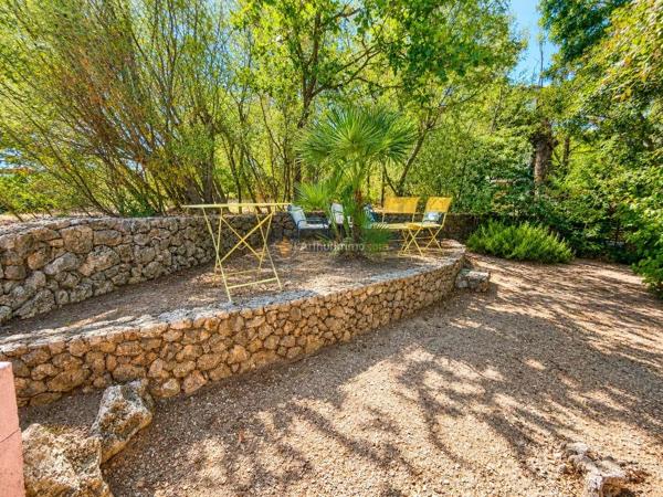 Vente                                                      Maison
                        
                     4 pièces                      95 m2                     à Fréjus