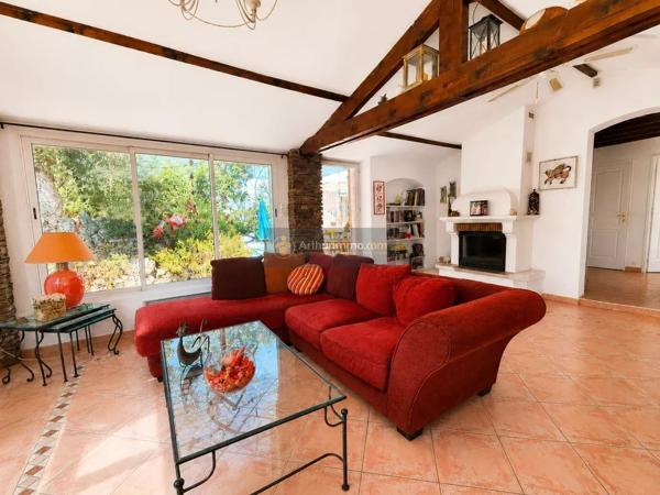 Vente                                                      Maison
                        
                     4 pièces                      95 m2                     à Fréjus