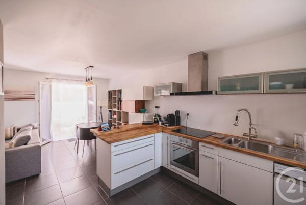 Appartement T3 à vendre  3 pièces - 62,14 m 2   ISTRES  - 13