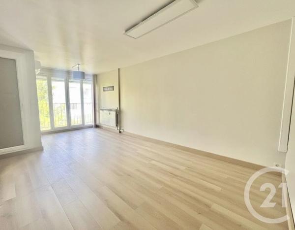 Appartement T3 à vendre  3 pièces - 62,14 m 2   ISTRES  - 13