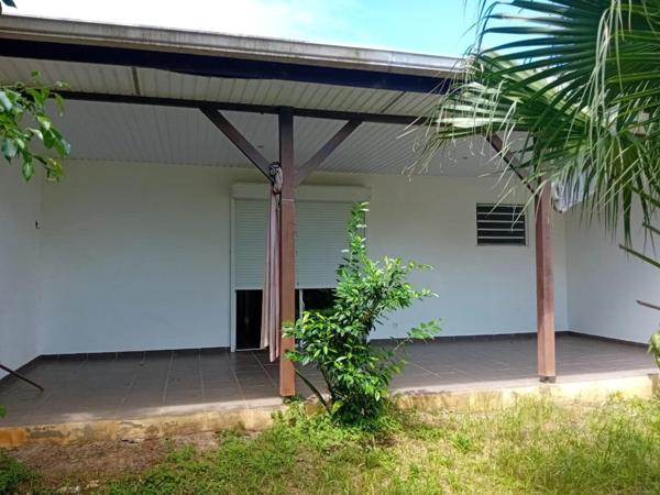 La petite maison au bord du lac