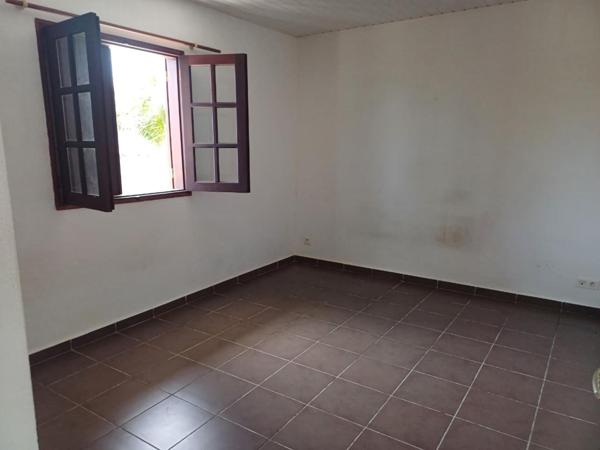 La petite maison au bord du lac