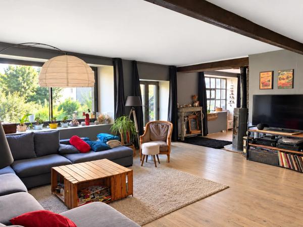 BELLE MAISON NEN PIERRE 325 m2 MIREBEAU