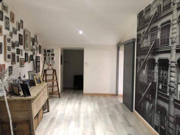 BELLE MAISON NEN PIERRE 325 m2 MIREBEAU