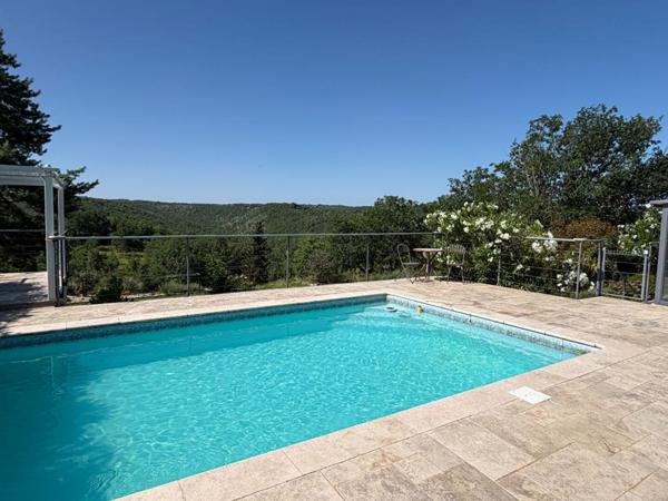 Pradines (46090), maison 5 chambres 210 m2 sur 5000 m² de terrain avec piscine