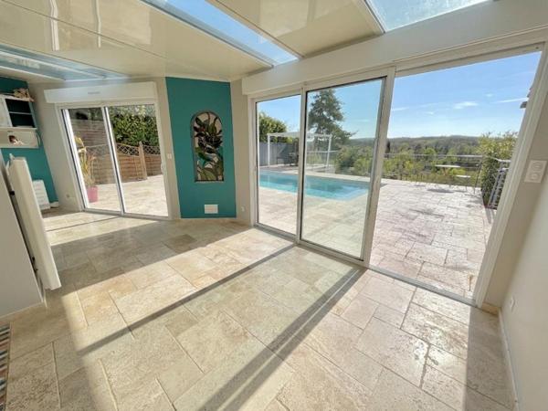 Pradines (46090), maison 5 chambres 210 m2 sur 5000 m² de terrain avec piscine