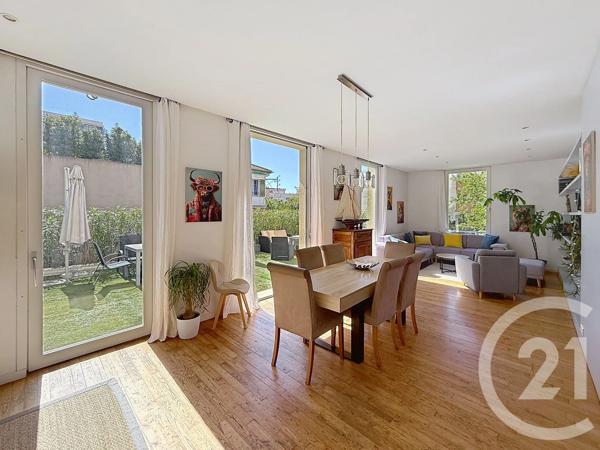 Appartement Duplex à vendre  6 pièces - 131,63 m 2   ANTIBES  - 06