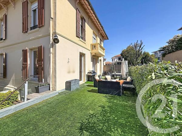 Appartement Duplex à vendre  6 pièces - 131,63 m 2   ANTIBES  - 06