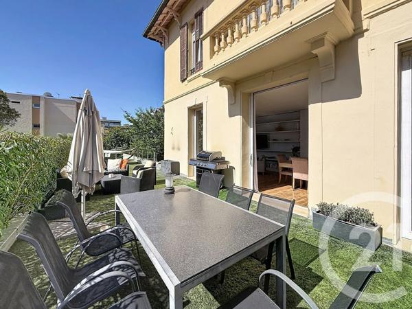 Appartement Duplex à vendre  6 pièces - 131,63 m 2   ANTIBES  - 06
