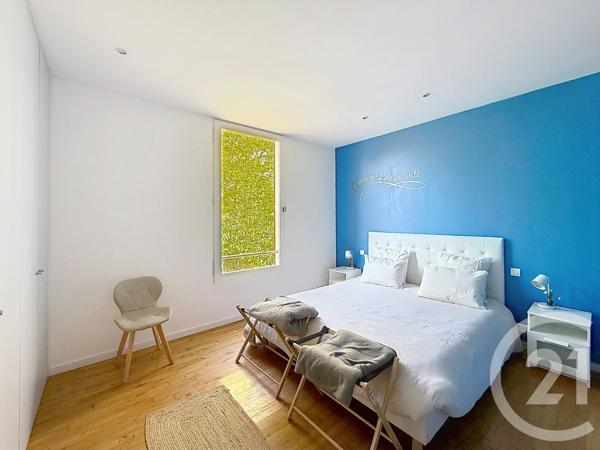 Appartement Duplex à vendre  6 pièces - 131,63 m 2   ANTIBES  - 06