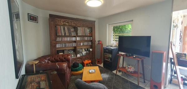 Maison atypique 78 m²  230 000