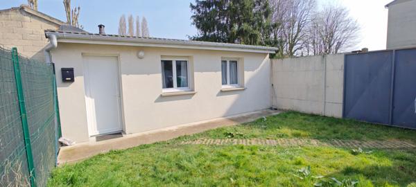 MAISON FAMILLIALE DE 6 CHAMBRES AVEC DEPENDANCES