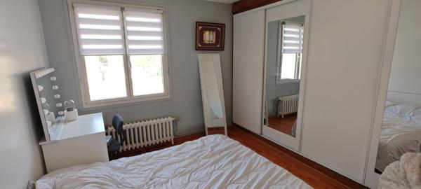 MAISON FAMILLIALE DE 6 CHAMBRES AVEC DEPENDANCES