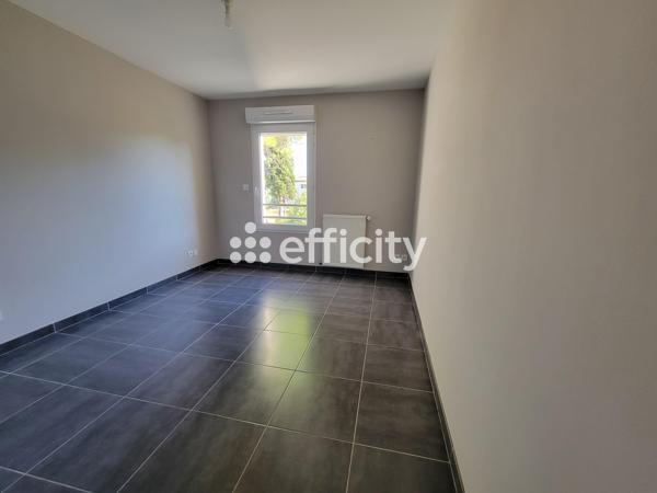 Maison
         4 pièces
        - 86 m² 215 000 € *