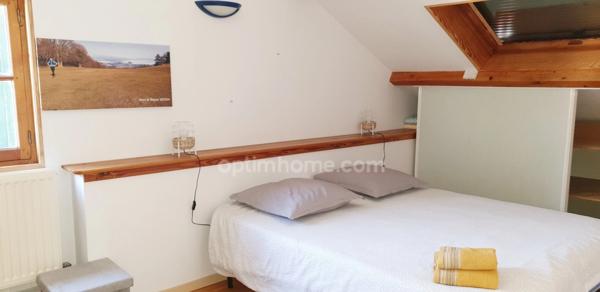 A Vendre : Élégante demeure des années 30 avec piscine, deux logements