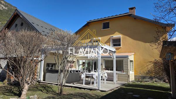 Maison 315 m2 Jausiers (04850)