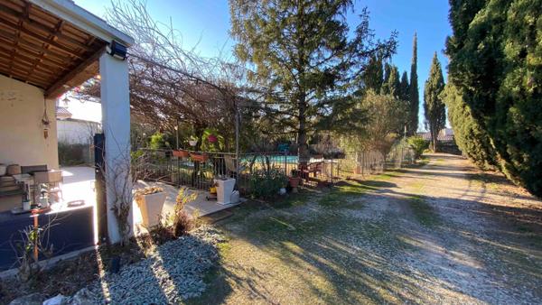 Maison Mallemort 5 pièce(s) 90 m2 - Terrain 1170m2 - Quartier résidentiel