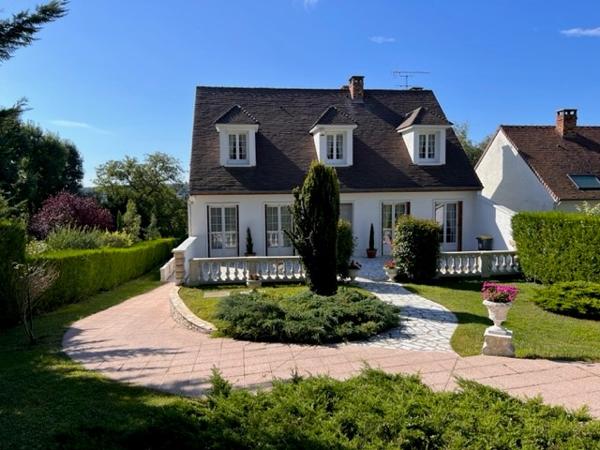 Vente Maison243 m² - 7 Pièces - THORIGNY SUR MARNE (77400)