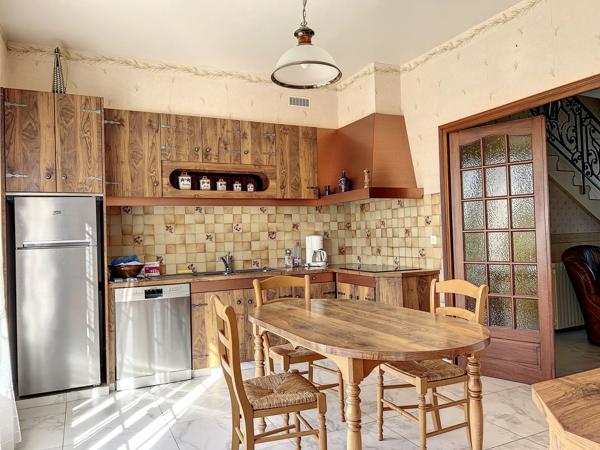 Vente Maison243 m² - 7 Pièces - THORIGNY SUR MARNE (77400)