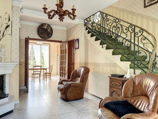 Vente Maison243 m² - 7 Pièces - THORIGNY SUR MARNE (77400)