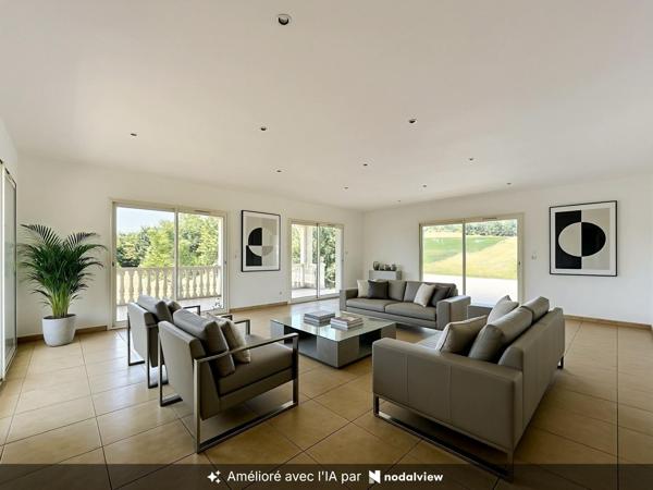 Maison de 5 pièces de 133 m² sur 2500 m² terrain