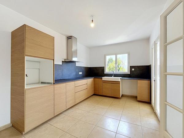 Maison de 5 pièces de 133 m² sur 2500 m² terrain