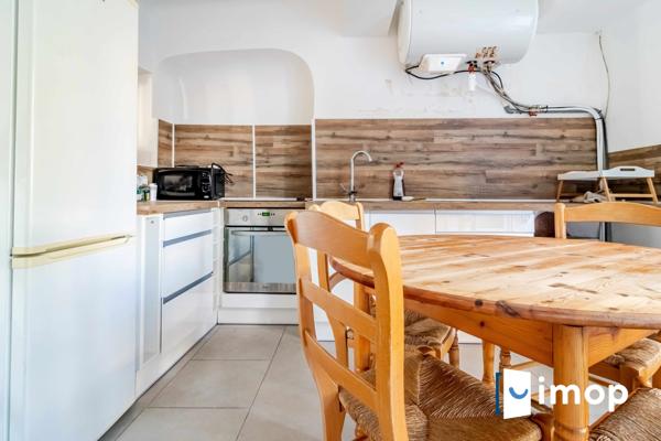 Studio loué dans le centre-bourg de Flayosc