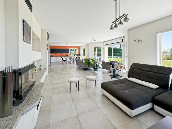 Maison contemporaine classée A + T1bis avec magnifique vue sur le Mont Blanc