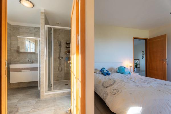 Maison contemporaine classée A + T1bis avec magnifique vue sur le Mont Blanc