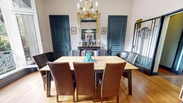 Maison de Maître avec son Authenticité Préservée
