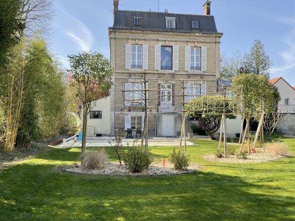 Maison de Maître avec son Authenticité Préservée