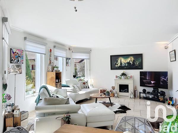 Maison à vendre 6 pièces 195 m² Viuz-en-Sallaz