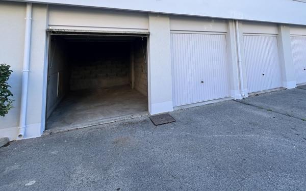 Stationnement à vendre