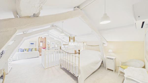 SUPERBE LONGERE AVEC PISCINE ET GARAGE AU PIEDS DE CORDES Cordes sur ciel