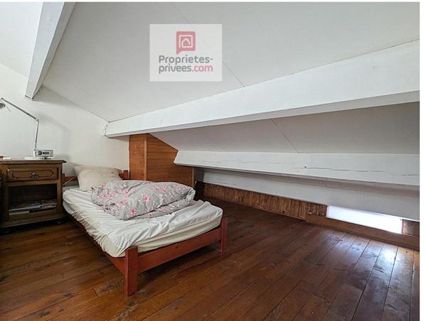 Studio avec mezzanine, Beuil les Launes