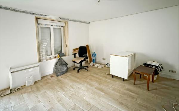 Immeuble à vendre    6 pièces • 155 m2 Charleville-Mézières