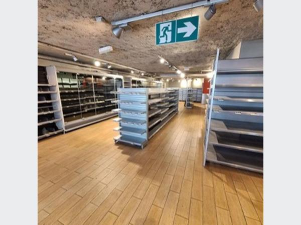 Commerce à Louer à LENS 3400 €