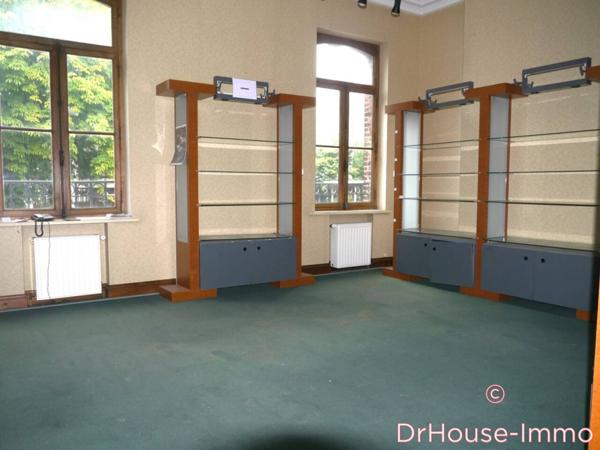 Château à vendre 14 pièces de 250 m²