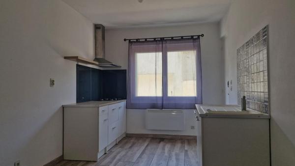 Maison de village traversante de 60 m²