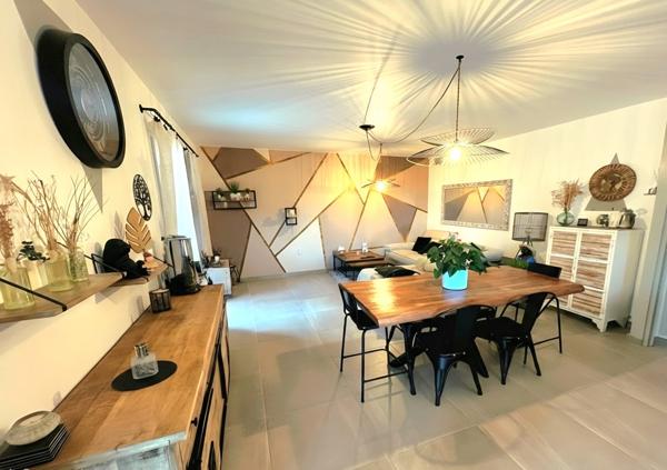 REZ DE VILLA  5 PIECES AVEC TERRASSE ESPACE-VERT CAVE ET PARKINGS - PROCHE CENTRE - ROSERAIE