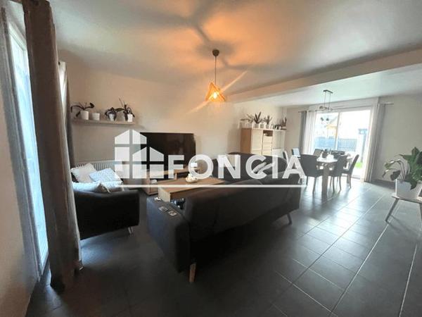 Location Maison 4 pièces 120 m² - 12 RUE LOUISE MICHEL Gravigny 27930